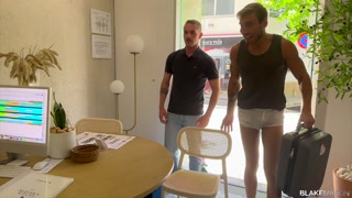 Serge Shepard Offers His Ass For His Guest Apolo Adrii