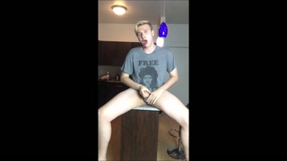 Cumming in The Kitchen