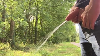 I did not have a erection, yet I cum, decided to piss the remaining sperm