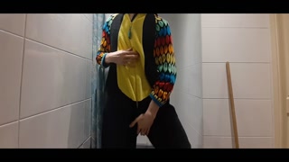 ABDL twink makes good use of his diaper and jacks off till he cums