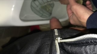 Pissing with my stepbrother at disco urinal