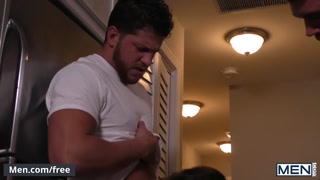 Men.com - Reverse Peeping Tom Part 3