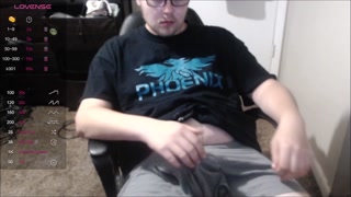 Jack off Jared while live streaming on Chaturbate (huge cumshot)