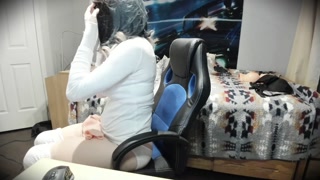 Doris's Rubber Faces Pt4! Dorris wears her doll face and masturbates with her pussy mask!