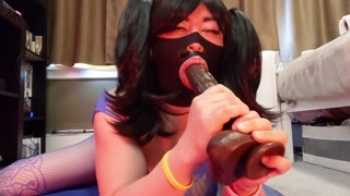 Sissy gets knotted and gives a sloppy deepthroat