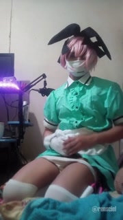 What the cosplay maid does on their break (FULL)