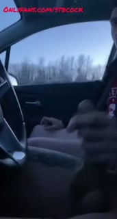 Road head in traffic